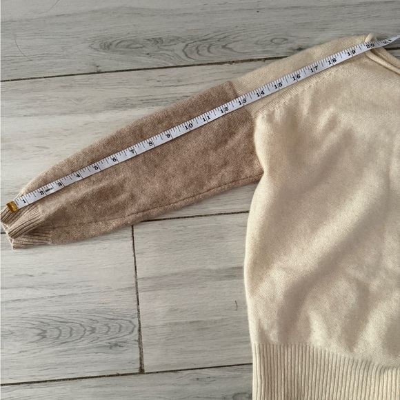 Madeleine Thompson 100% Cashmere Sweater Beige Small - Picture 12 of 12